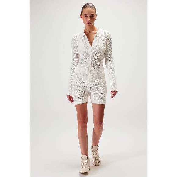 Womens Size M Rue Stiic Daisy Knitted Romper NWT - Picture 1 of 7